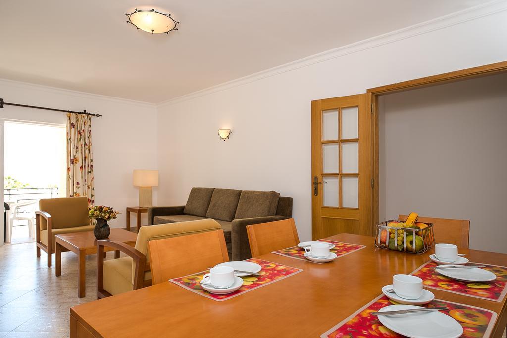 Apartamentos Benvindo By Umbral Albufeira Oda fotoğraf